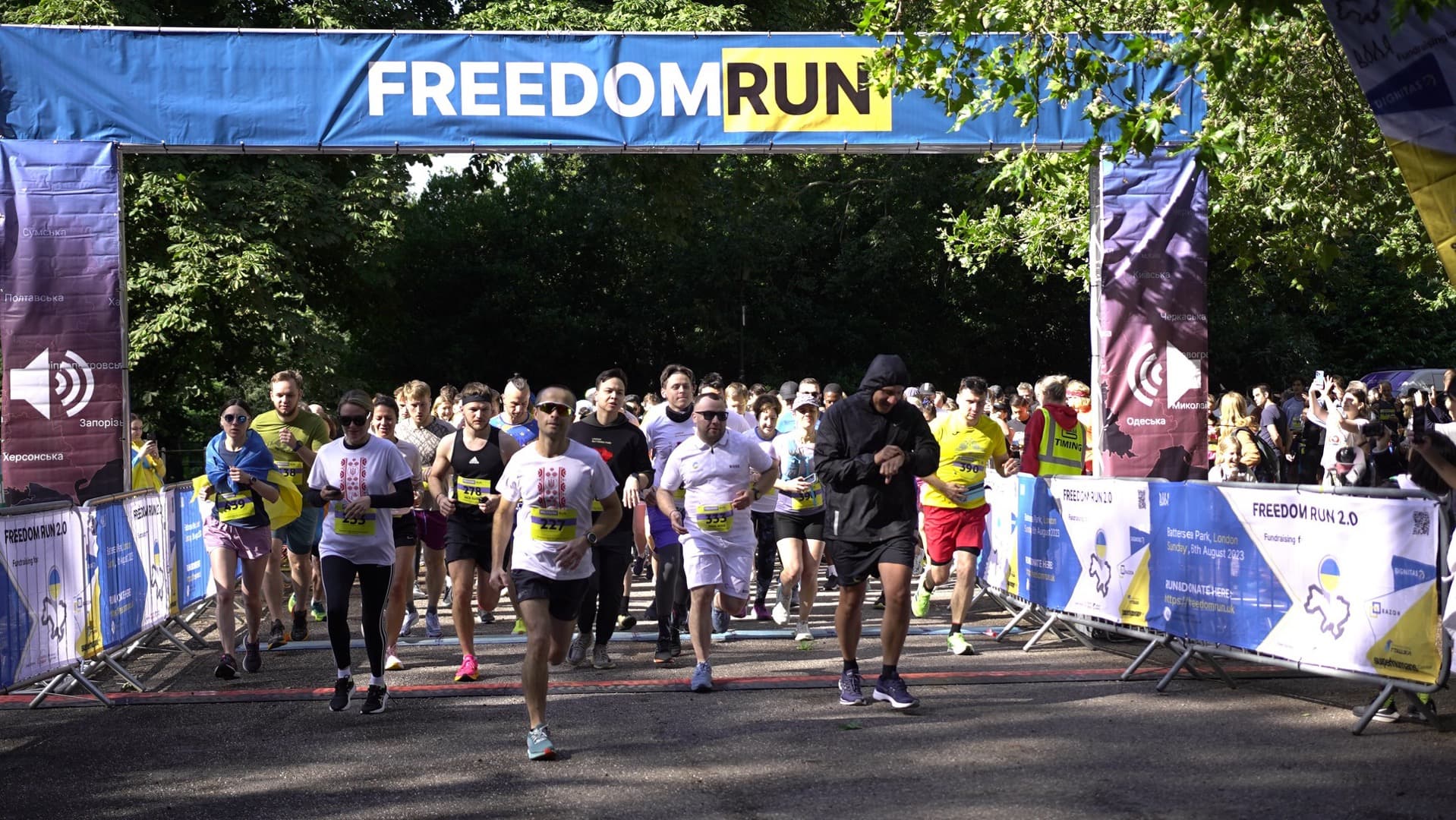 Runners at the Freedom Run start line