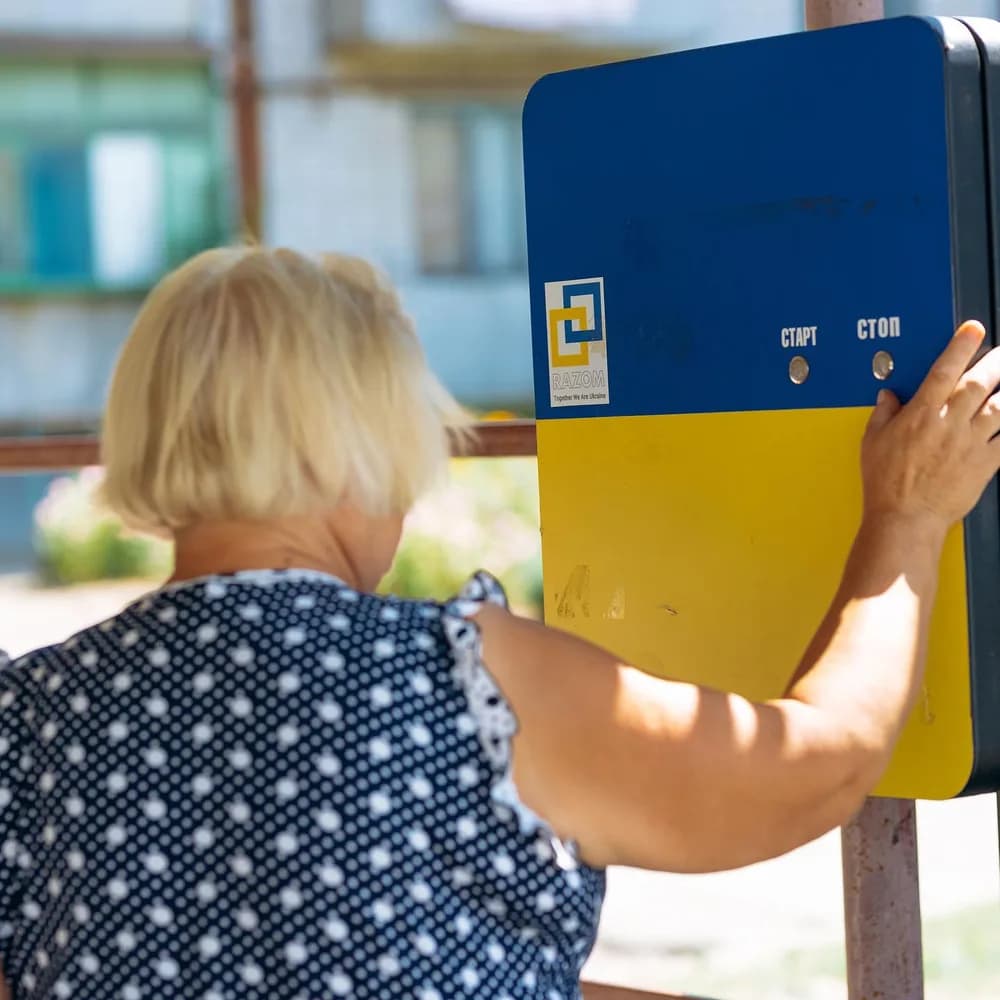 Residents collecting drinking water from a filtering station