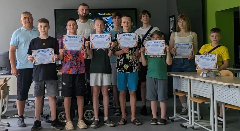 Participants at a Dignitas Ukraine classroom